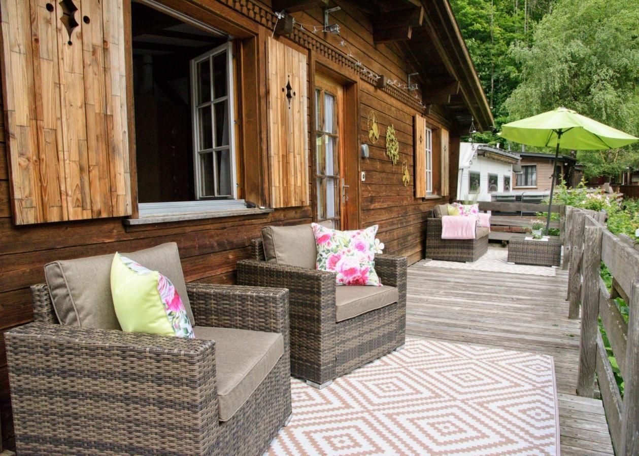 Spellbound A Romantic Hideaway For Adults Aged 18-35 Villa Lauterbrunnen Exterior photo